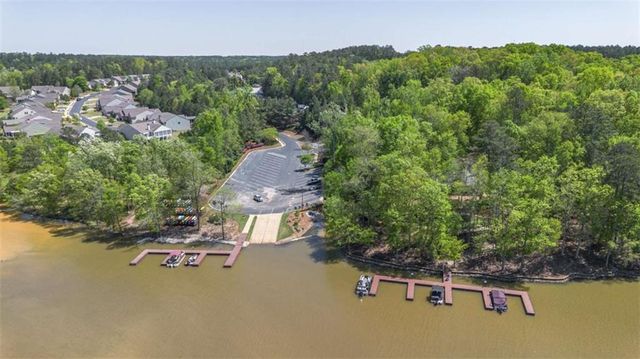 1260 Starboard Way, Greensboro, GA 30642