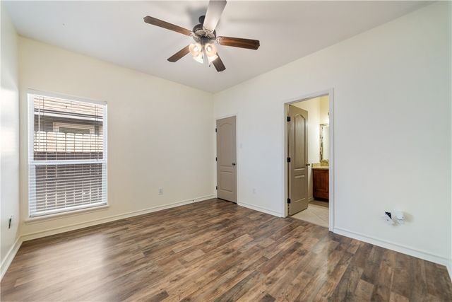 6825 Island Park Ct, Corpus Christi, TX 78414