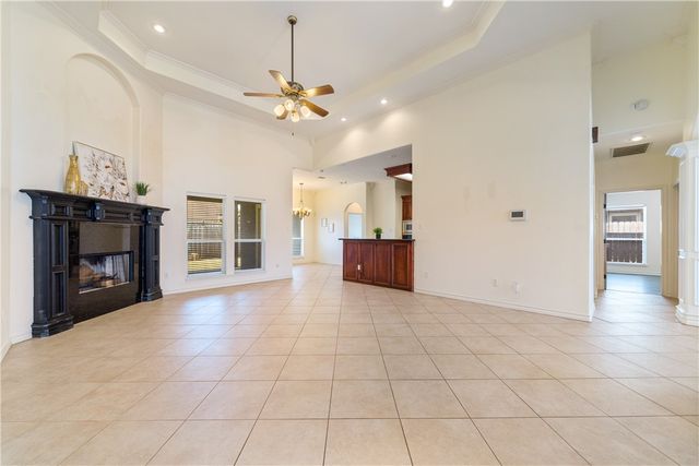 6825 Island Park Ct, Corpus Christi, TX 78414