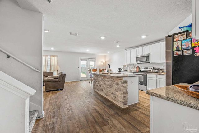 5570 Galahad Trl, Milton, FL 32583