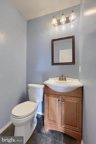 12 BILL DUGAN DR, Etters, PA 17319