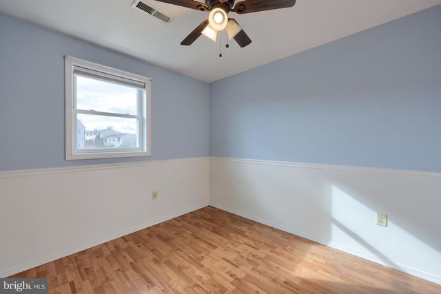 12 BILL DUGAN DR, Etters, PA 17319