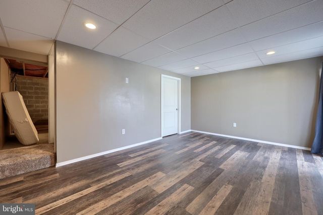 12 BILL DUGAN DR, Etters, PA 17319