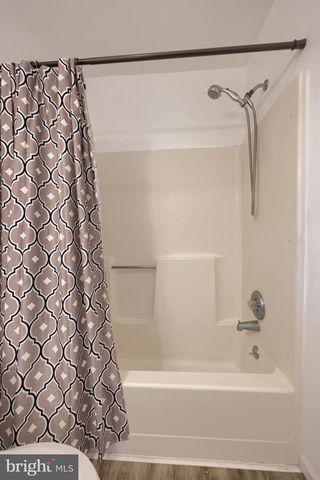 12 BILL DUGAN DR, Etters, PA 17319