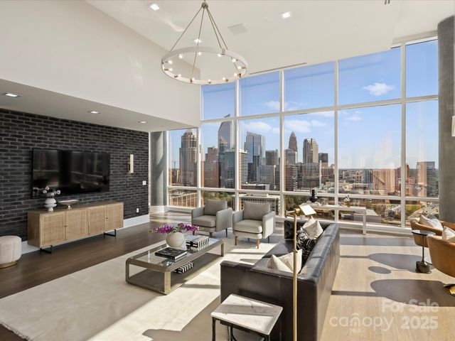 315 Arlington Avenue 2301, Charlotte, NC 28203