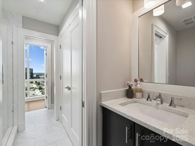 315 Arlington Avenue 2301, Charlotte, NC 28203