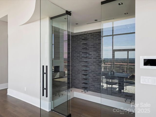 315 Arlington Avenue 2301, Charlotte, NC 28203