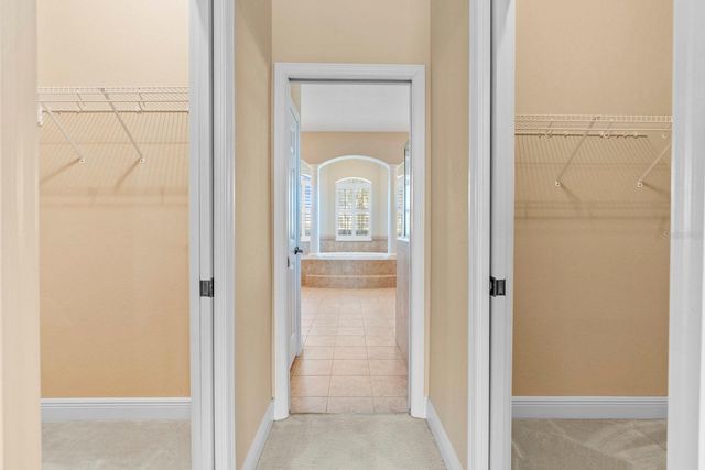 827 JOHN CRESSLER DRIVE, Seffner, FL 33584