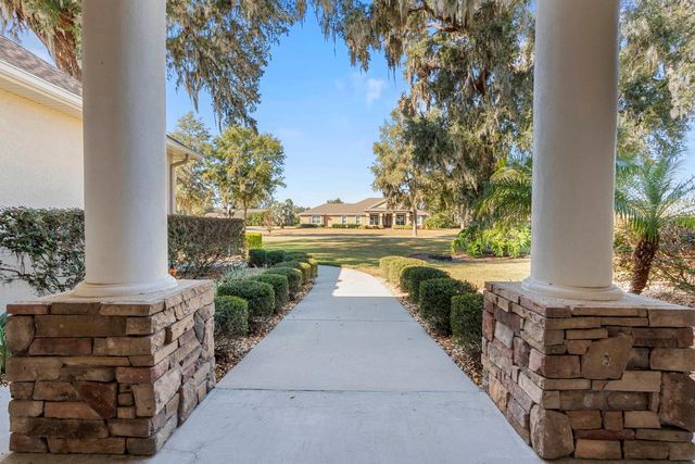 827 JOHN CRESSLER DRIVE, Seffner, FL 33584