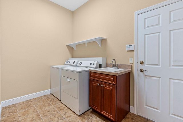 827 JOHN CRESSLER DRIVE, Seffner, FL 33584