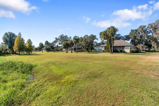 827 JOHN CRESSLER DRIVE, Seffner, FL 33584