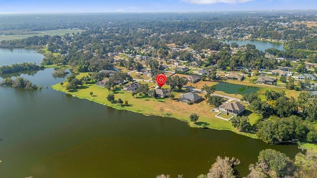 827 JOHN CRESSLER DRIVE, Seffner, FL 33584