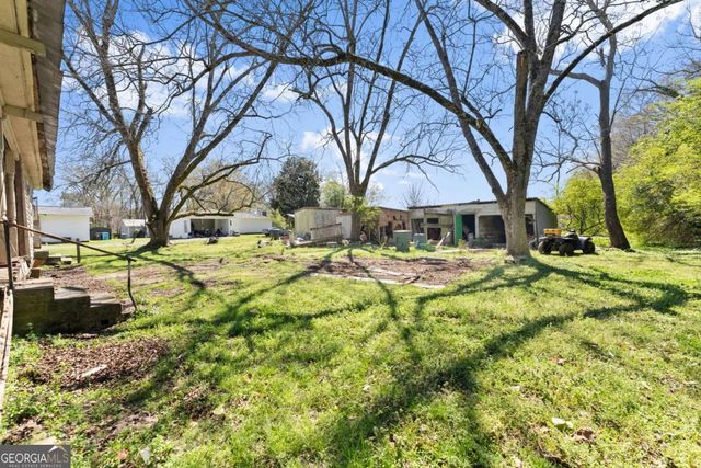 2001 Broad Street, Statham, GA 30666