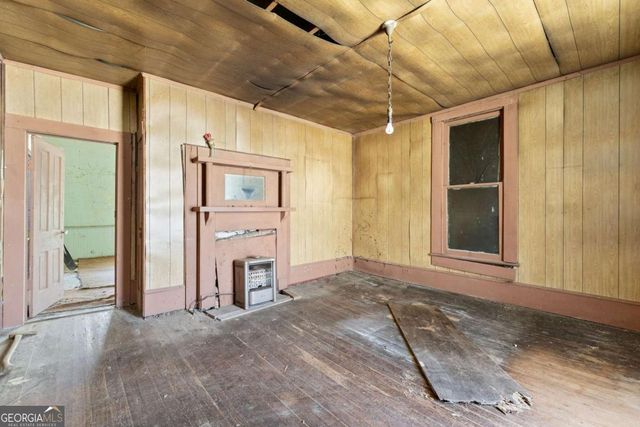 2001 Broad Street, Statham, GA 30666