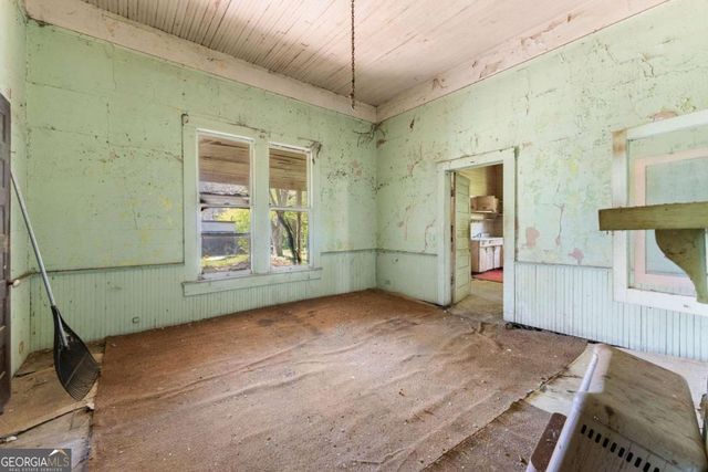 2001 Broad Street, Statham, GA 30666