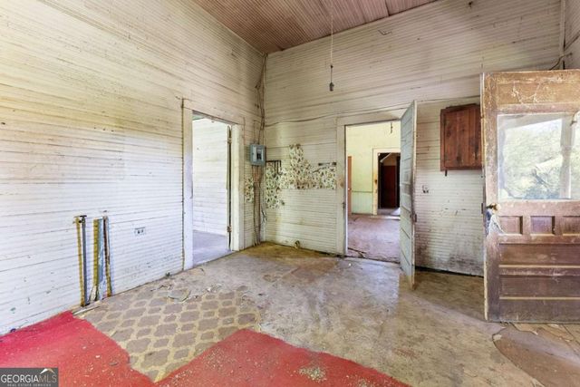 2001 Broad Street, Statham, GA 30666