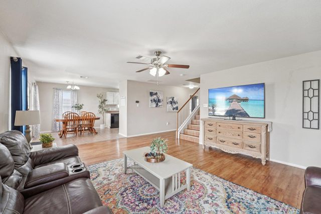 130 Killian LOOP, Hutto, TX 78634