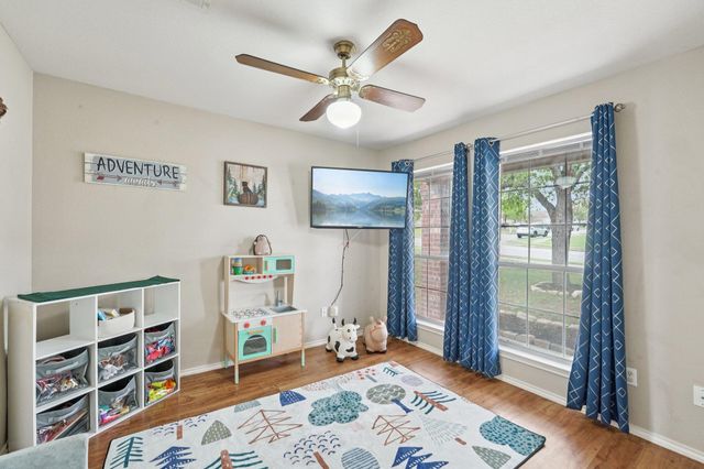 130 Killian LOOP, Hutto, TX 78634