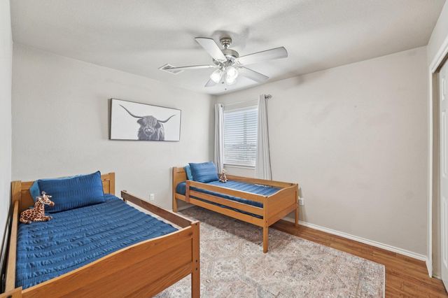 130 Killian LOOP, Hutto, TX 78634