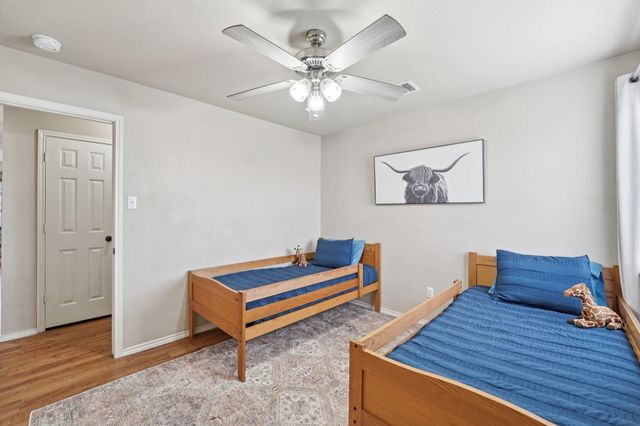 130 Killian LOOP, Hutto, TX 78634