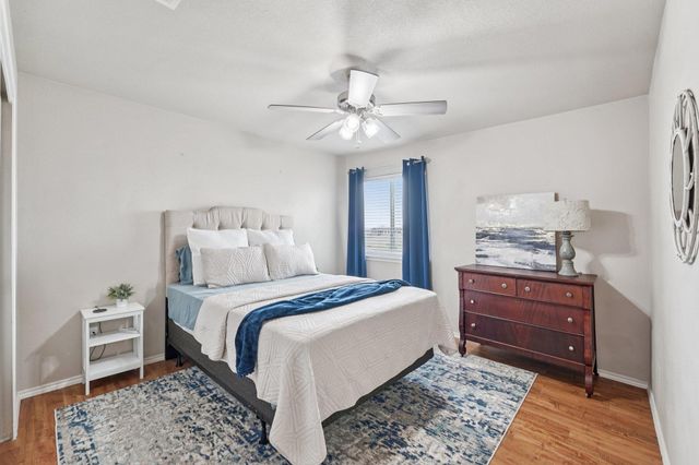 130 Killian LOOP, Hutto, TX 78634