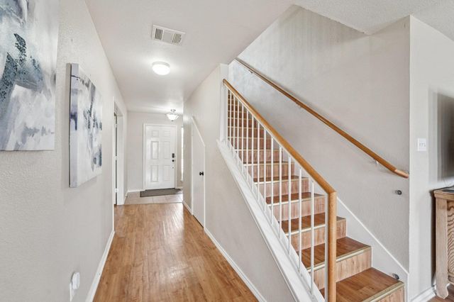 130 Killian LOOP, Hutto, TX 78634