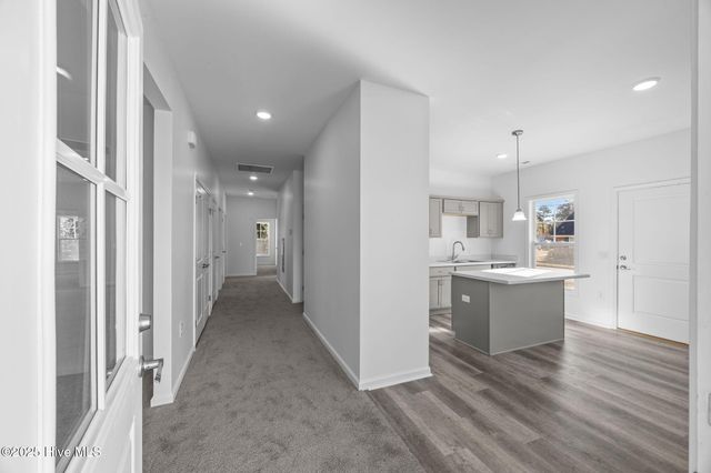 700 N Grace Avenue, New Bern, NC 28562