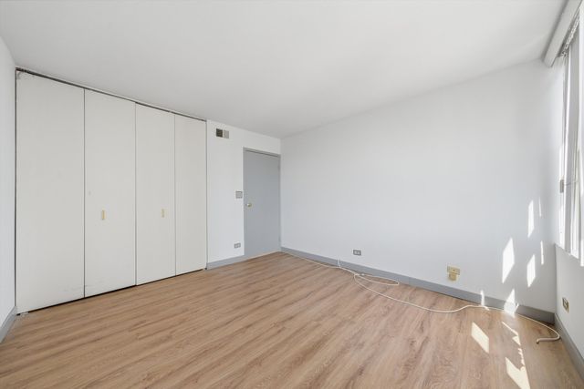 6701 S Crandon Avenue 8C, Chicago, IL 60649