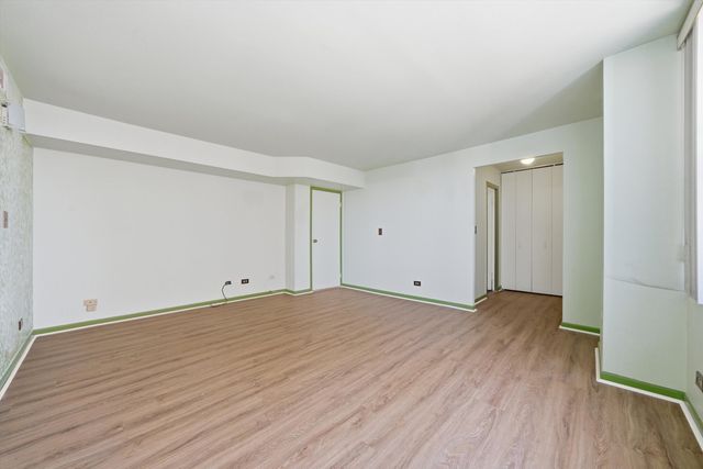 6701 S Crandon Avenue 8C, Chicago, IL 60649