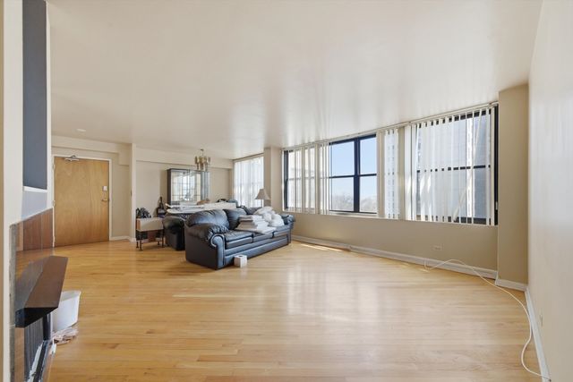 6701 S Crandon Avenue 8C, Chicago, IL 60649
