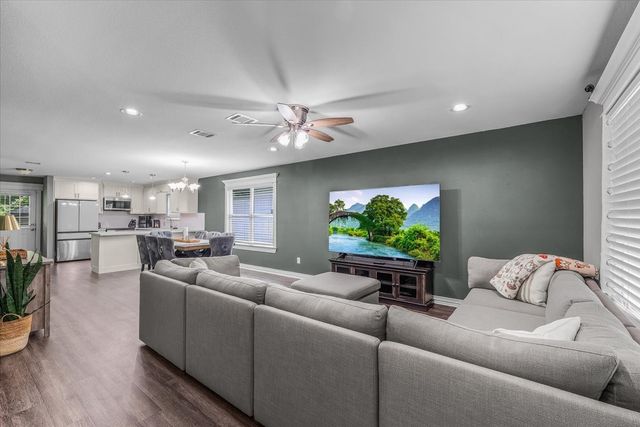 2512 Avenue H, Fort Worth, TX 76105