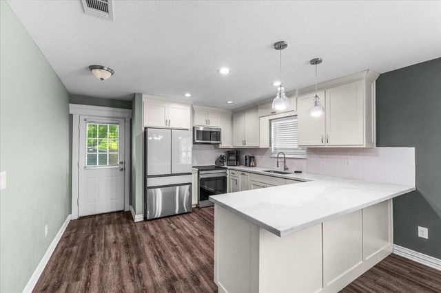2512 Avenue H, Fort Worth, TX 76105