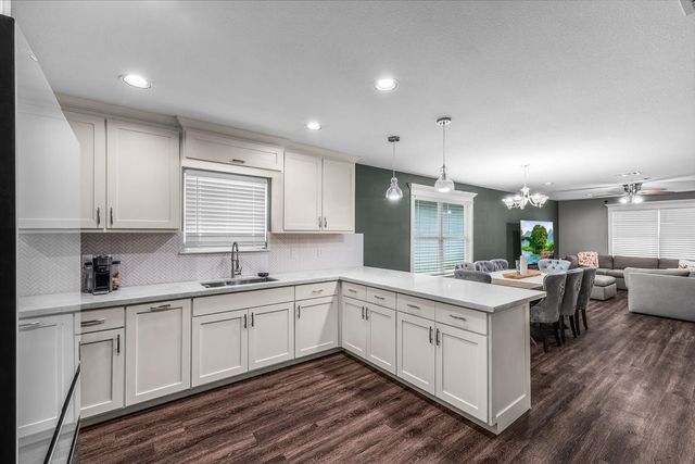 2512 Avenue H, Fort Worth, TX 76105