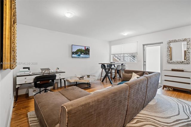 7930 Tatum Waterway Dr S14, Miami Beach, FL 33141