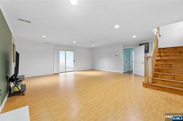 127 Clark Avenue, Old Tappan, NJ 07675