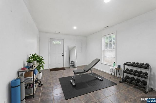 127 Clark Avenue, Old Tappan, NJ 07675