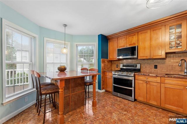 127 Clark Avenue, Old Tappan, NJ 07675