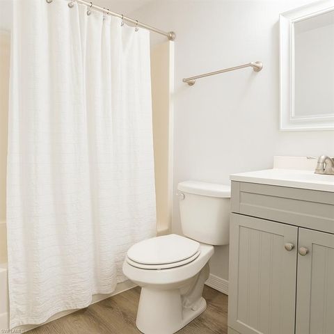 4534 SE 5th PL # 11, Cape Coral, FL 33904