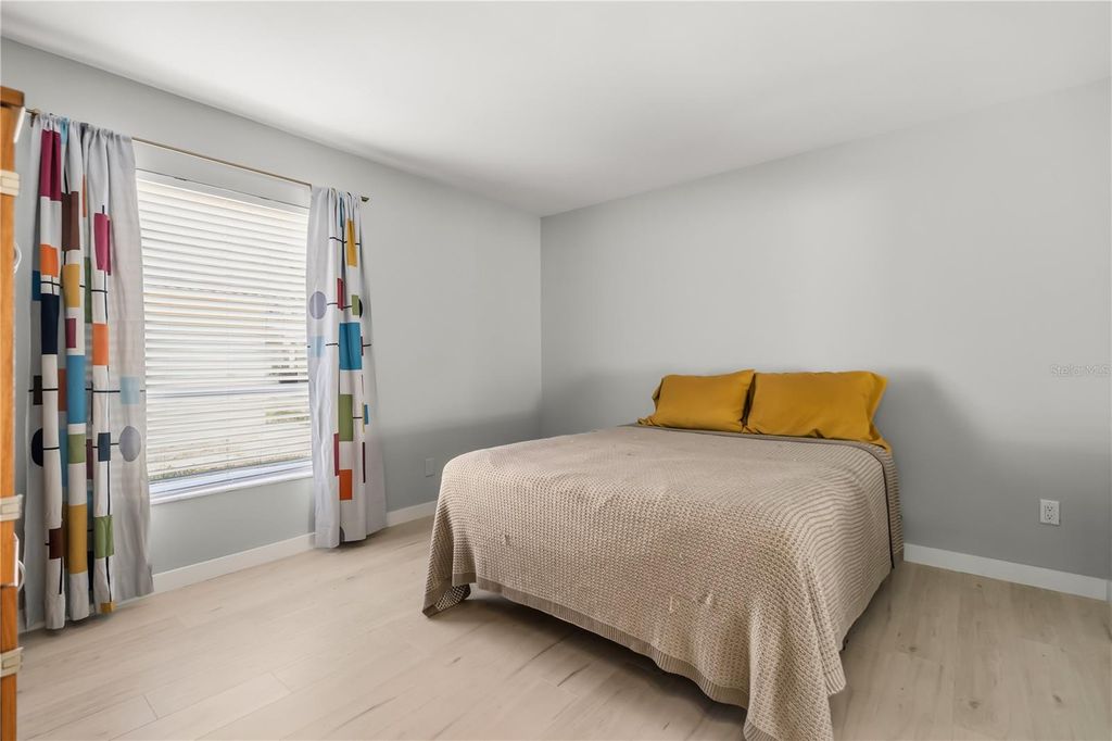 Image 24 of property listing at 4938 SAMOA CIRCLE 6, Orlando, FL 32808