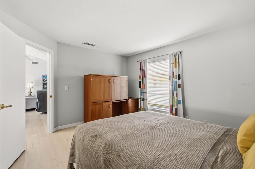 Image 26 of property listing at 4938 SAMOA CIRCLE 6, Orlando, FL 32808