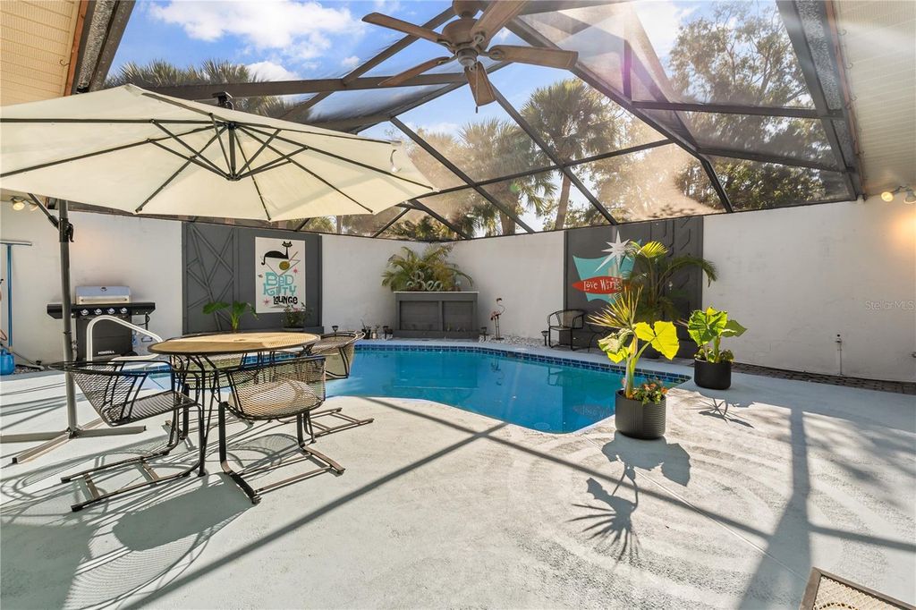 Image 32 of property listing at 4938 SAMOA CIRCLE 6, Orlando, FL 32808