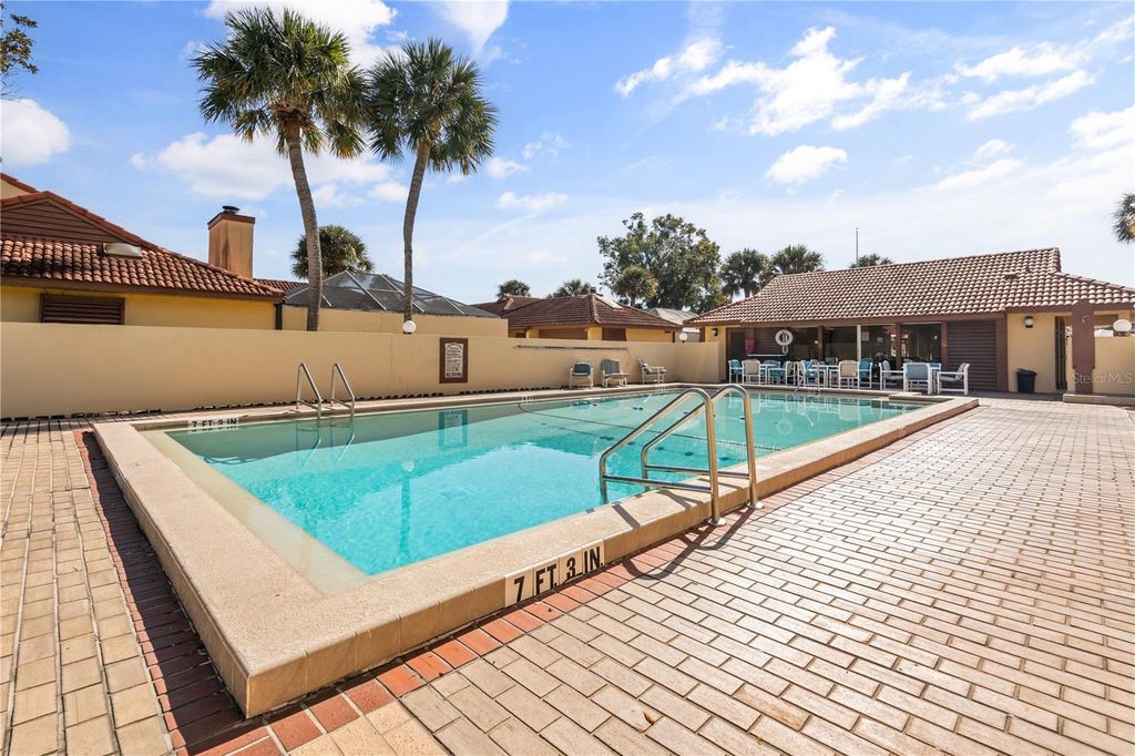 Image 37 of property listing at 4938 SAMOA CIRCLE 6, Orlando, FL 32808