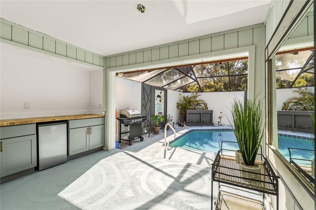 Image 38 of property listing at 4938 SAMOA CIRCLE 6, Orlando, FL 32808