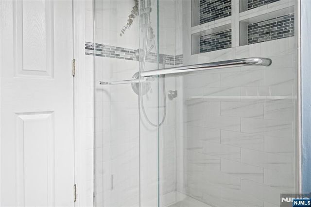 121 Pine Avenue, New Milford, NJ 07646