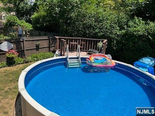 121 Pine Avenue, New Milford, NJ 07646