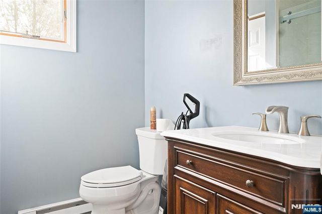 121 Pine Avenue, New Milford, NJ 07646