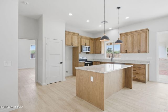 3671 E Rollins Road, Tucson, AZ 85739