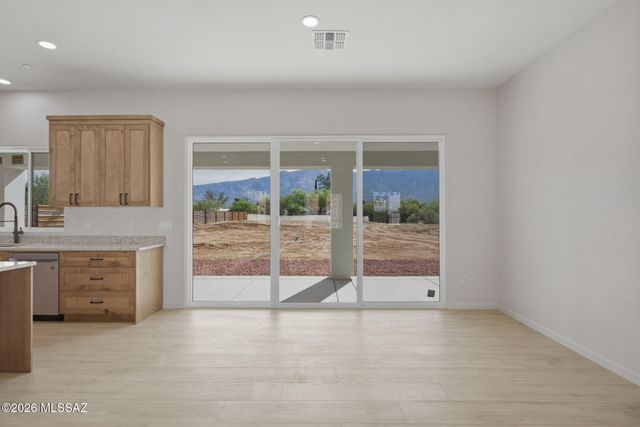 3671 E Rollins Road, Tucson, AZ 85739
