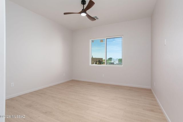 3671 E Rollins Road, Tucson, AZ 85739