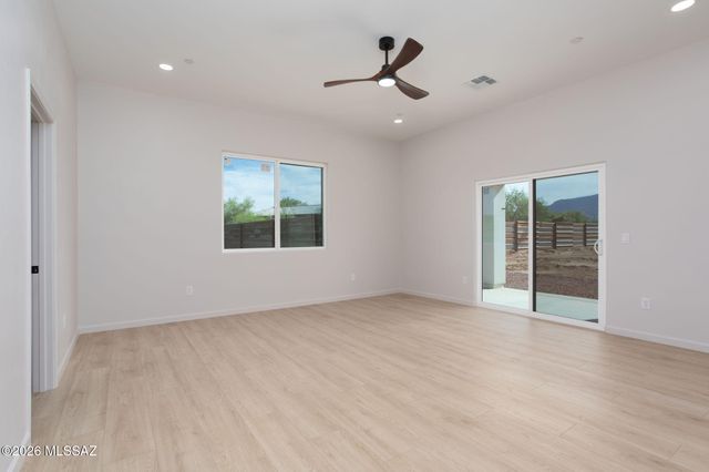 3671 E Rollins Road, Tucson, AZ 85739